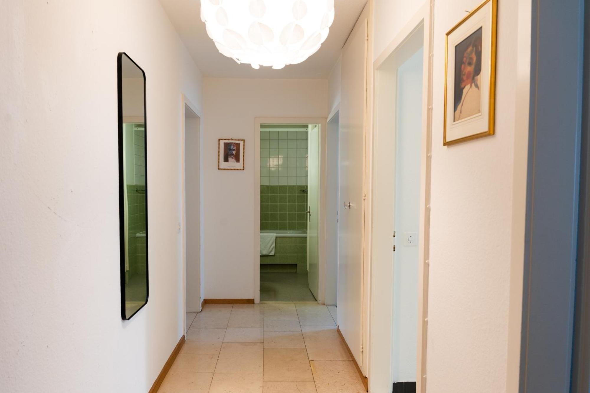 Gemuetliche Grosse Wohnung Naehe Uni Basel Exterior photo